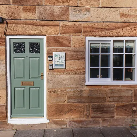 Chimes * Guisborough